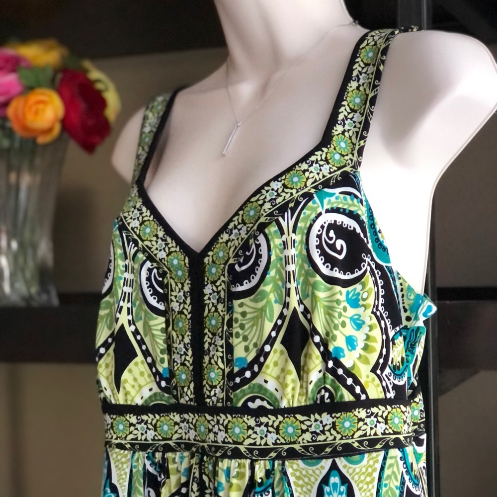 APT.9 - Fabulous looking maxi dress.🐣 Sz M